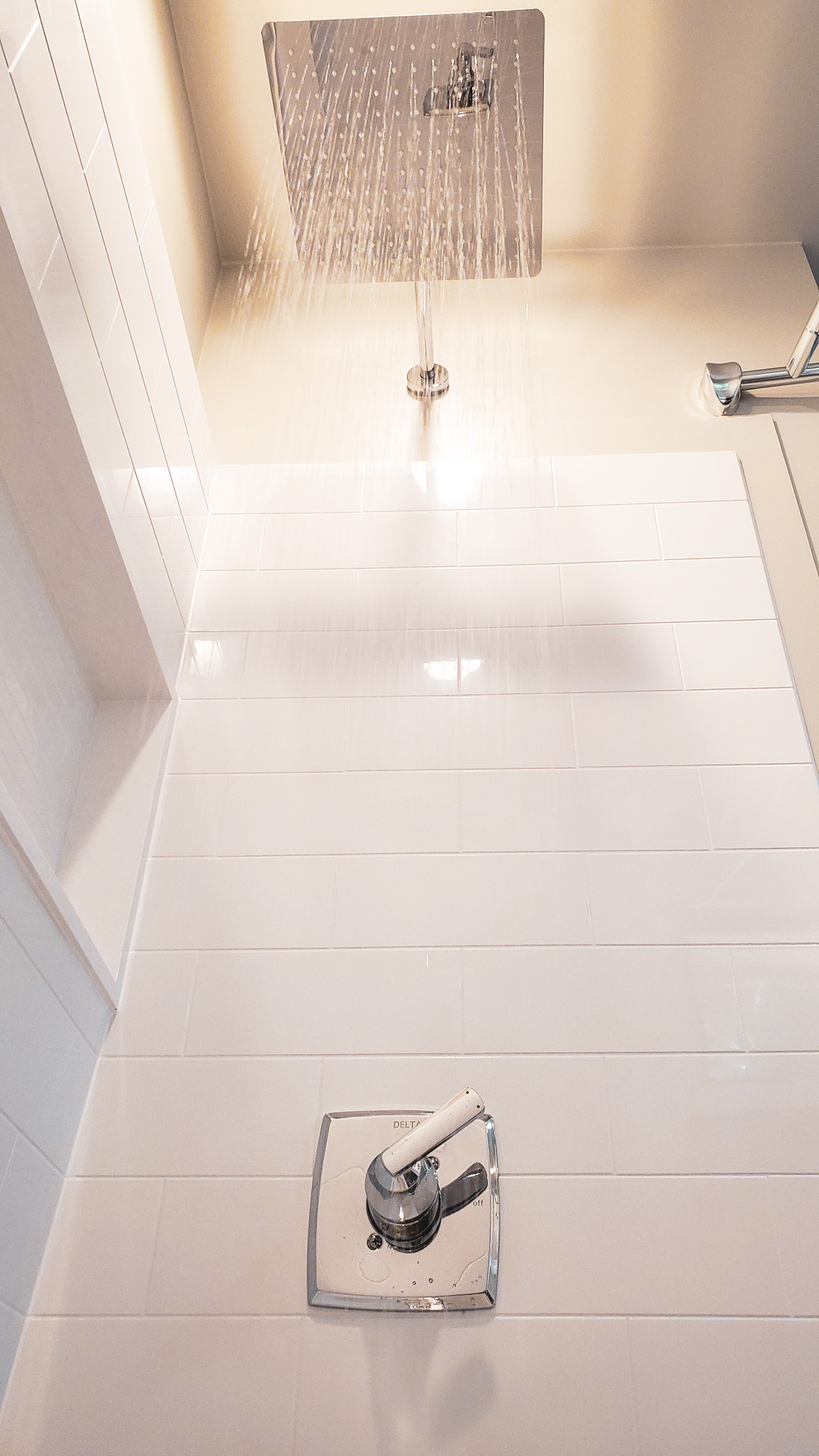 Raindrop shower head